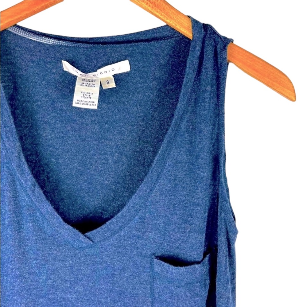 Max Studio Loose Fit V Neck Tank Top Small Navy Blue